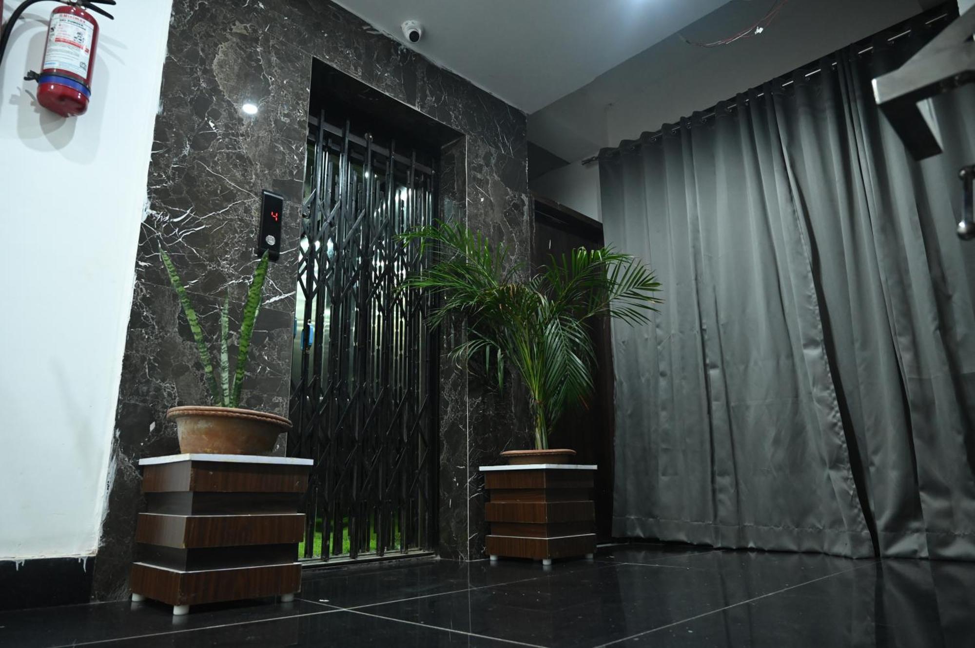Hotel Diamant Inn Patna  Exterior photo