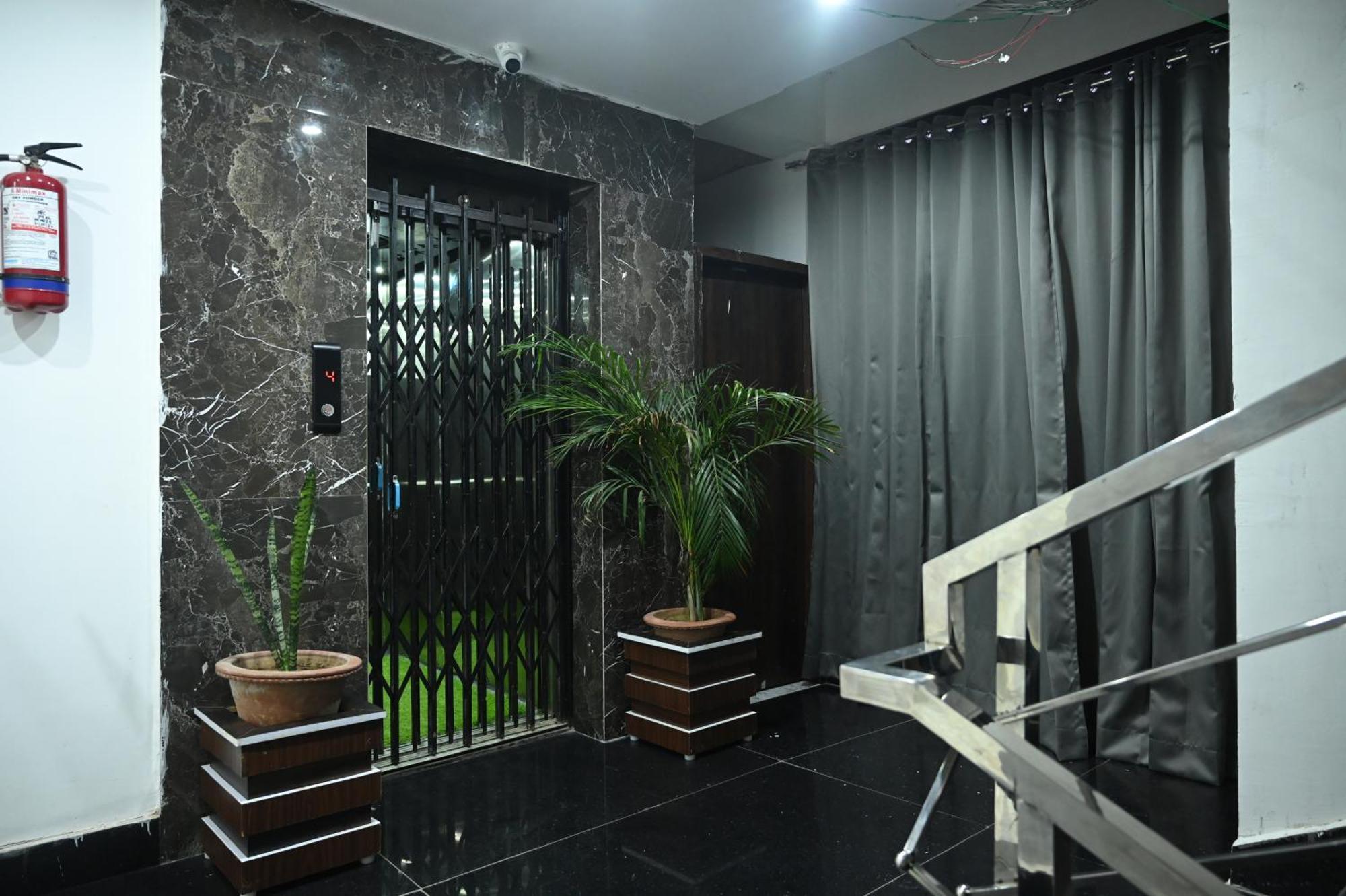Hotel Diamant Inn Patna  Exterior photo